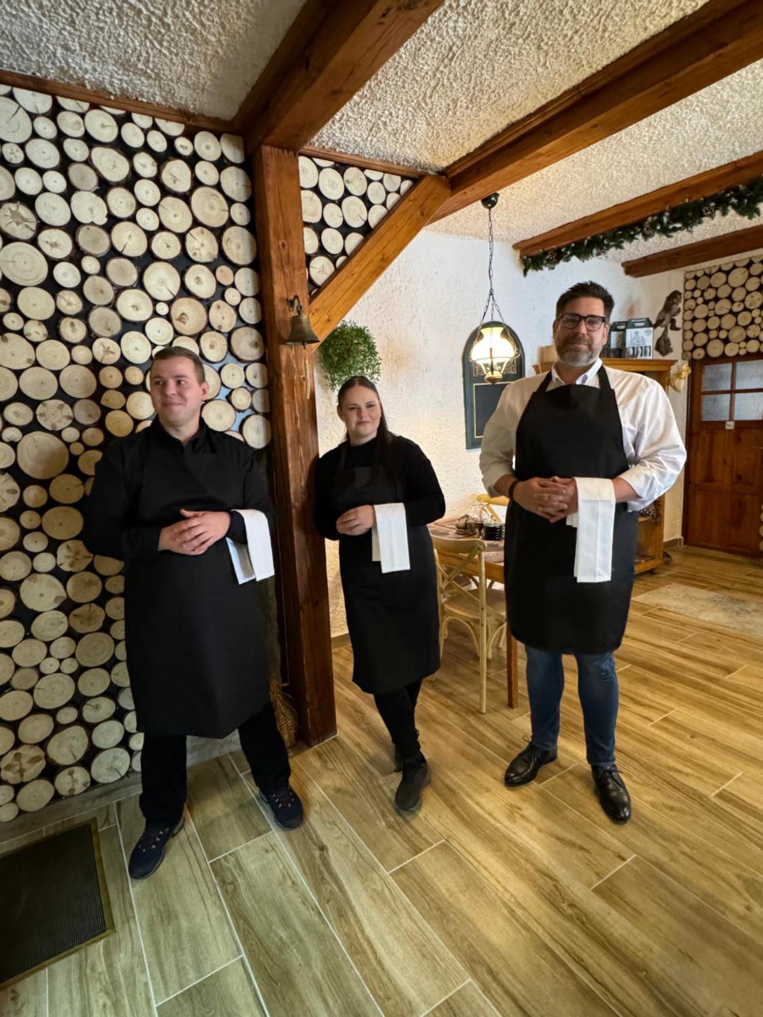 克拉科诺斯膳食公寓及餐厅 哈拉霍夫 外观 照片