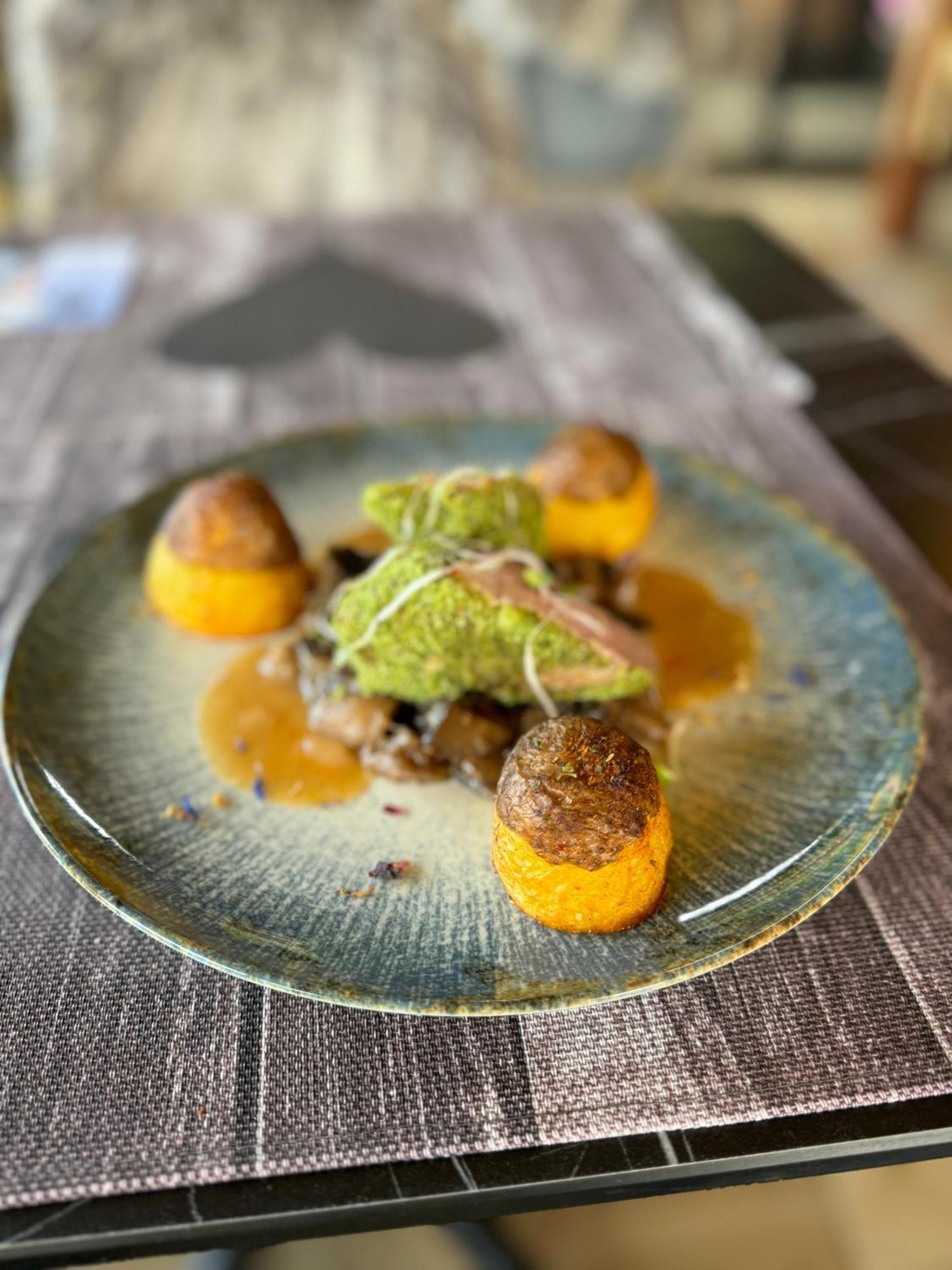 克拉科诺斯膳食公寓及餐厅 哈拉霍夫 外观 照片